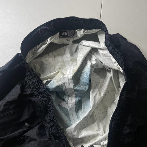 SOLD REI Co-op Rainwall Pants XL - Picture 4 of 4